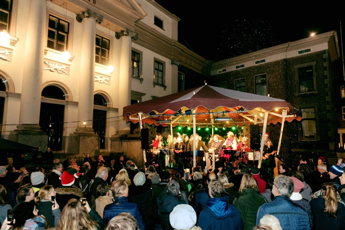 Hallo Dordrecht Het mooiste plekje op de Kerstmarkt is voor Hallo